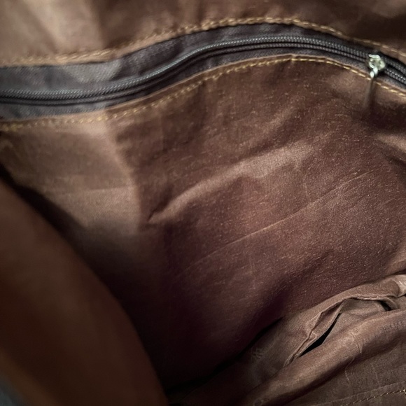 BNWT BU ZHI YUN PURSE.  HOBO STYLE BAG WITH LOTS OF STORAGE SPACE! GREAT DEAL!!! - Picture 12 of 14